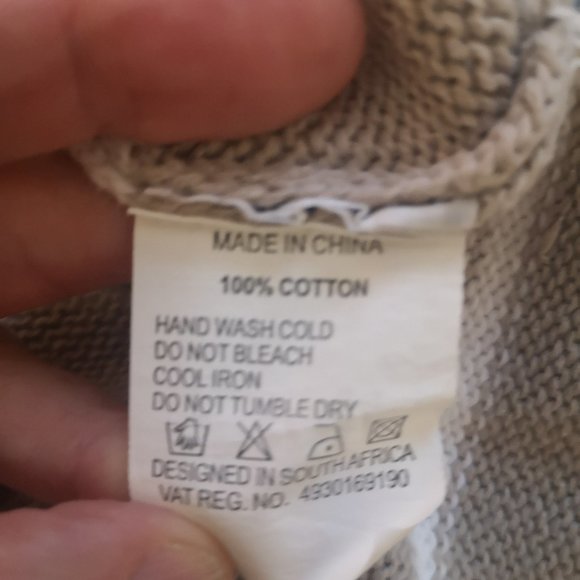 3/$20 Out of the Blue cotton pullover sweater - Picture 5 of 8